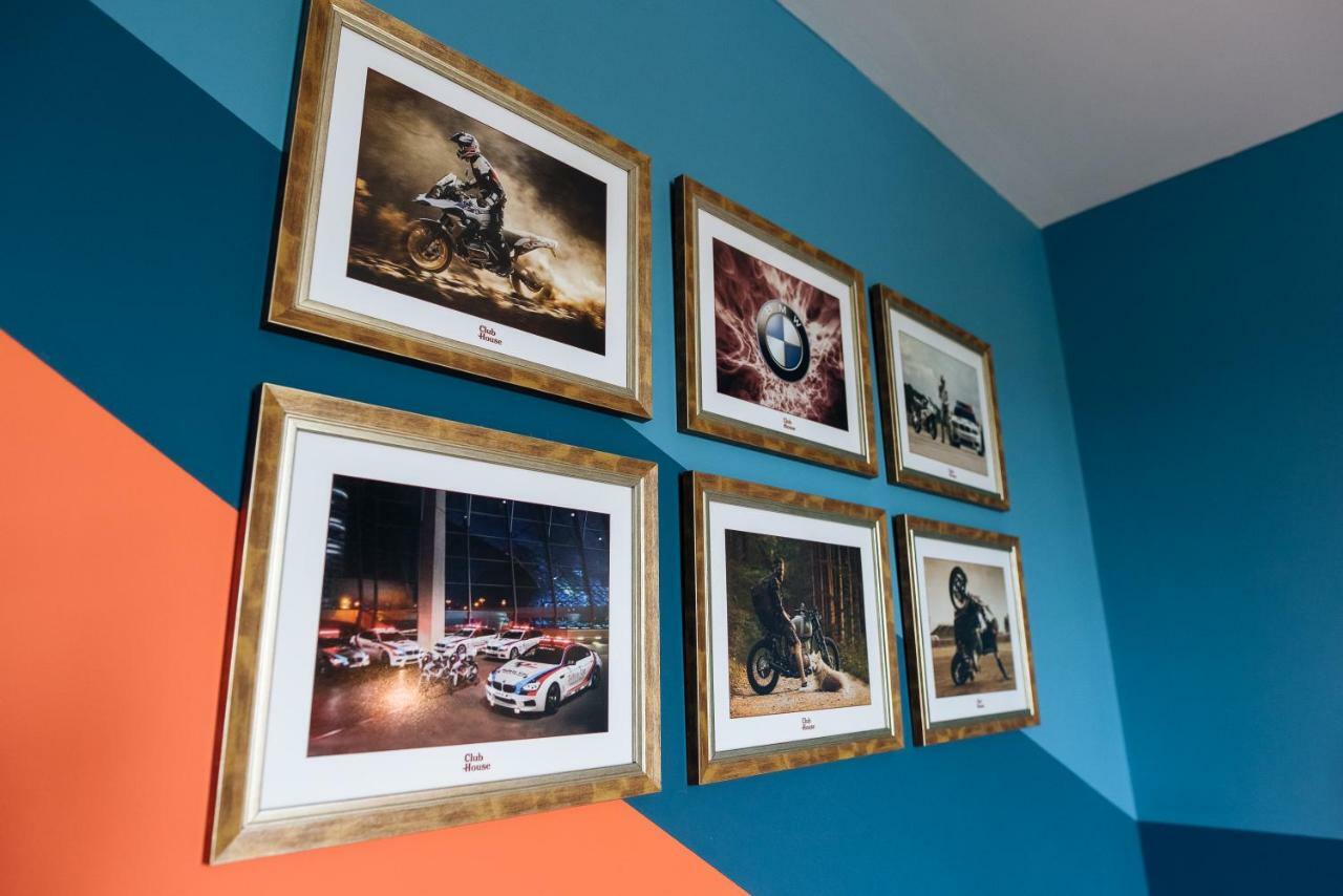 Отель Clubhouse Ивано-Франковск Экстерьер фото