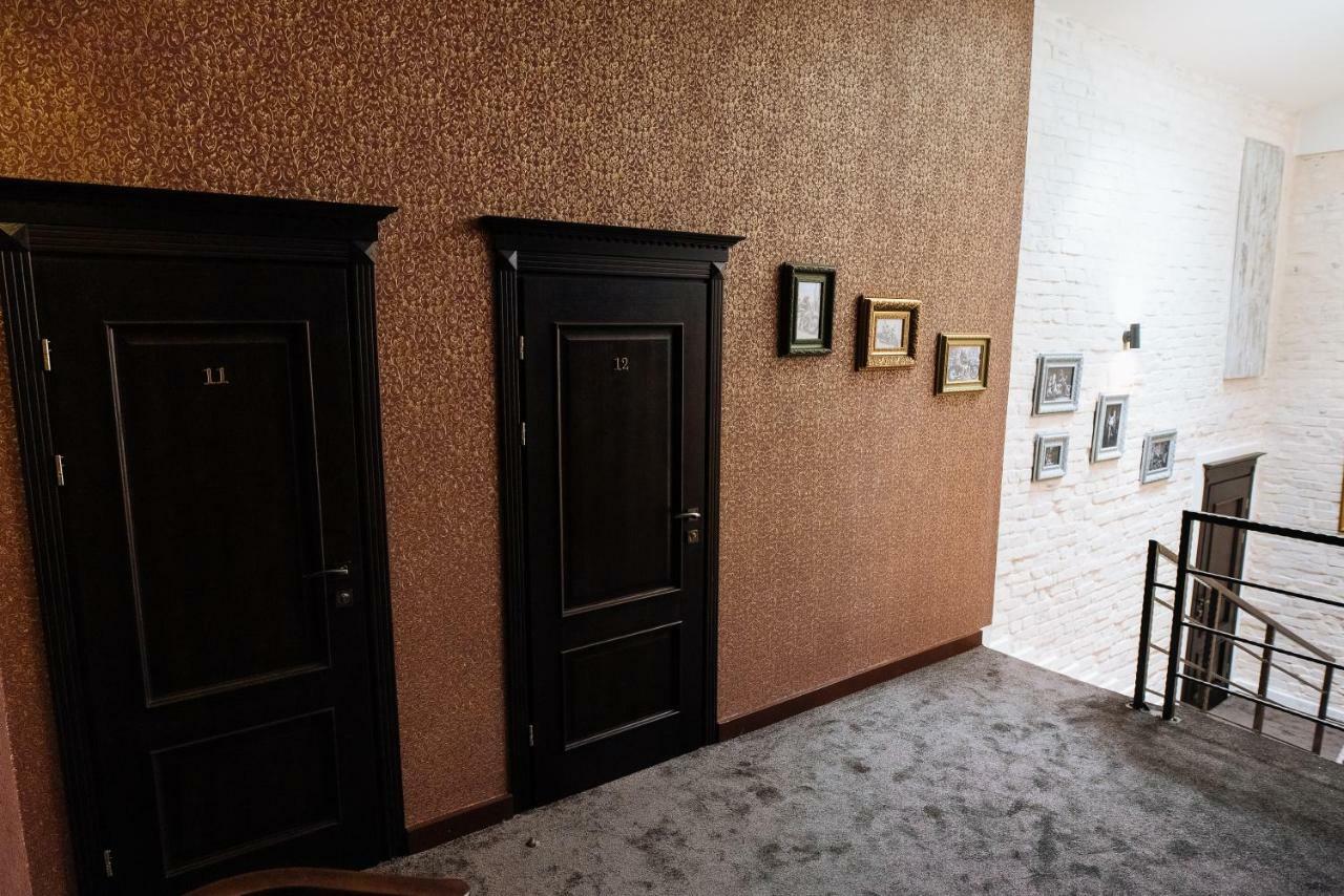 Отель Clubhouse Ивано-Франковск Экстерьер фото